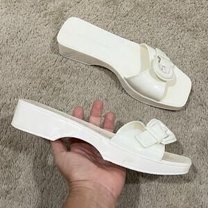 Veronica Beard Davina Jelly Buckle Resort Sandals White Size 7 Pool Beach